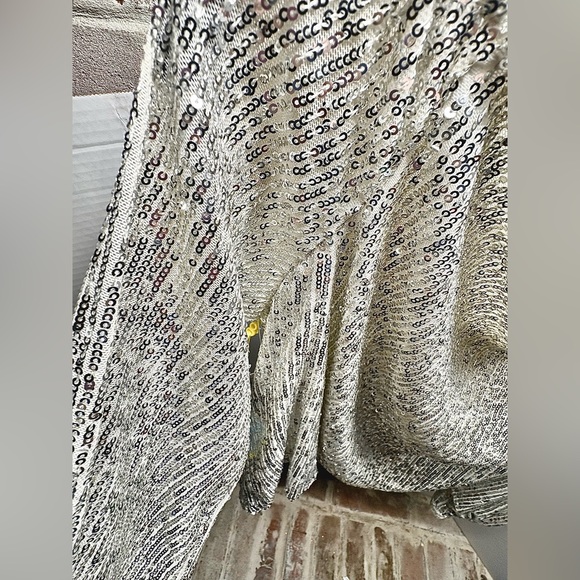 CeCe Women's Long Cold Shoulder Asymmetrical Neck Sequin Top Champagne - Picture 12 of 14